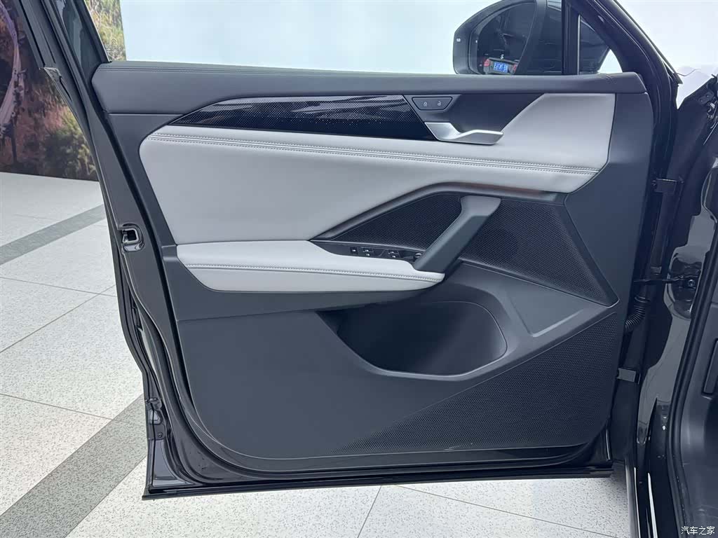 Volkswagen Tayron, 2025 26