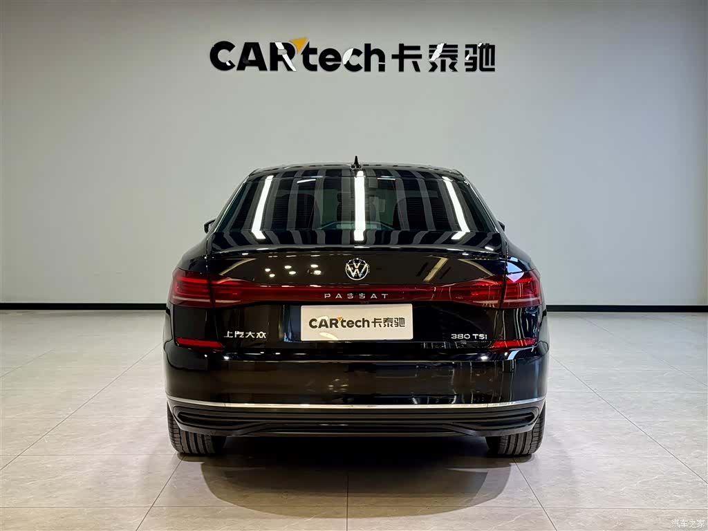 Volkswagen Passat, 2025 все фото