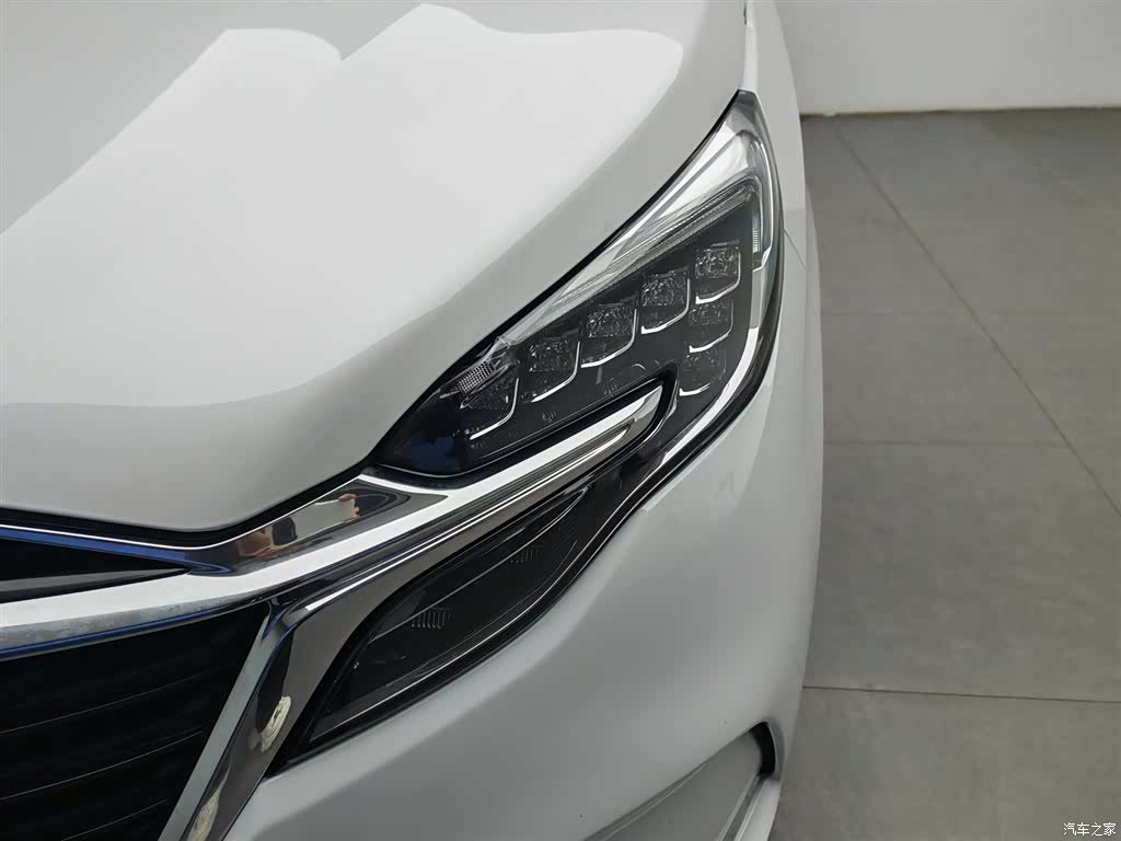 Buick GL8, 2022 7