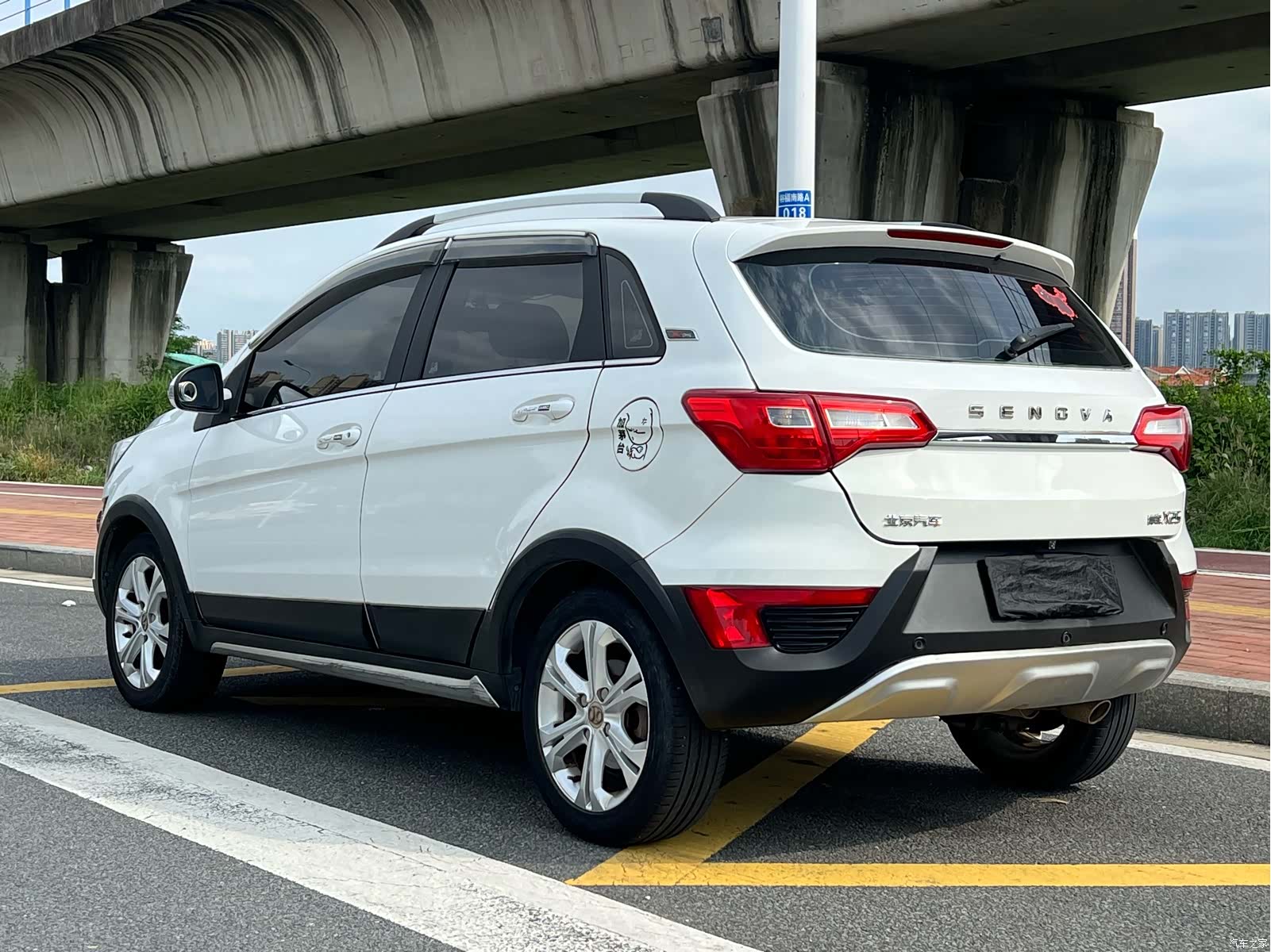 BAIC X25, 2016 9