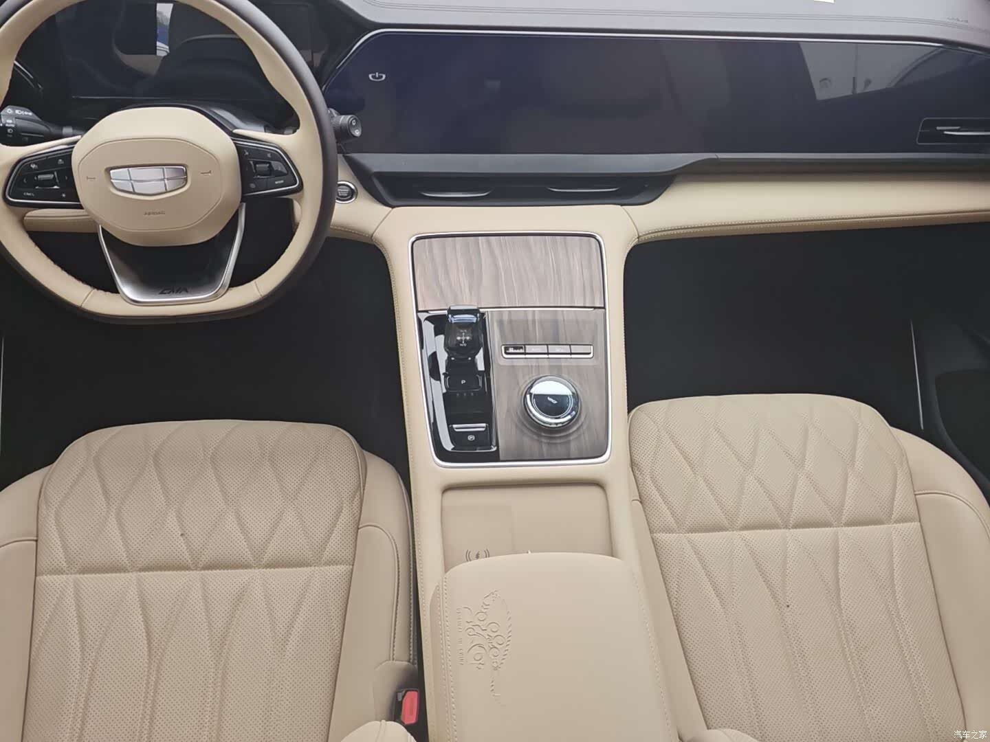 Geely Xingyue L, 2024 все фото