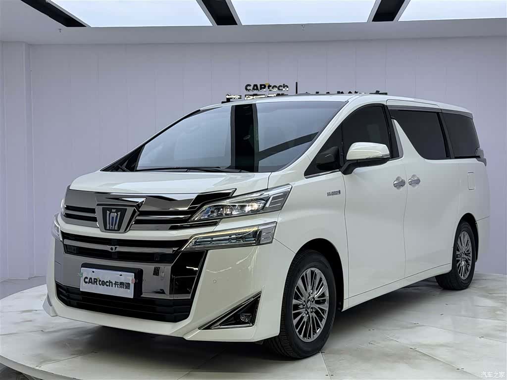 Toyota Vellfire, 2022 1