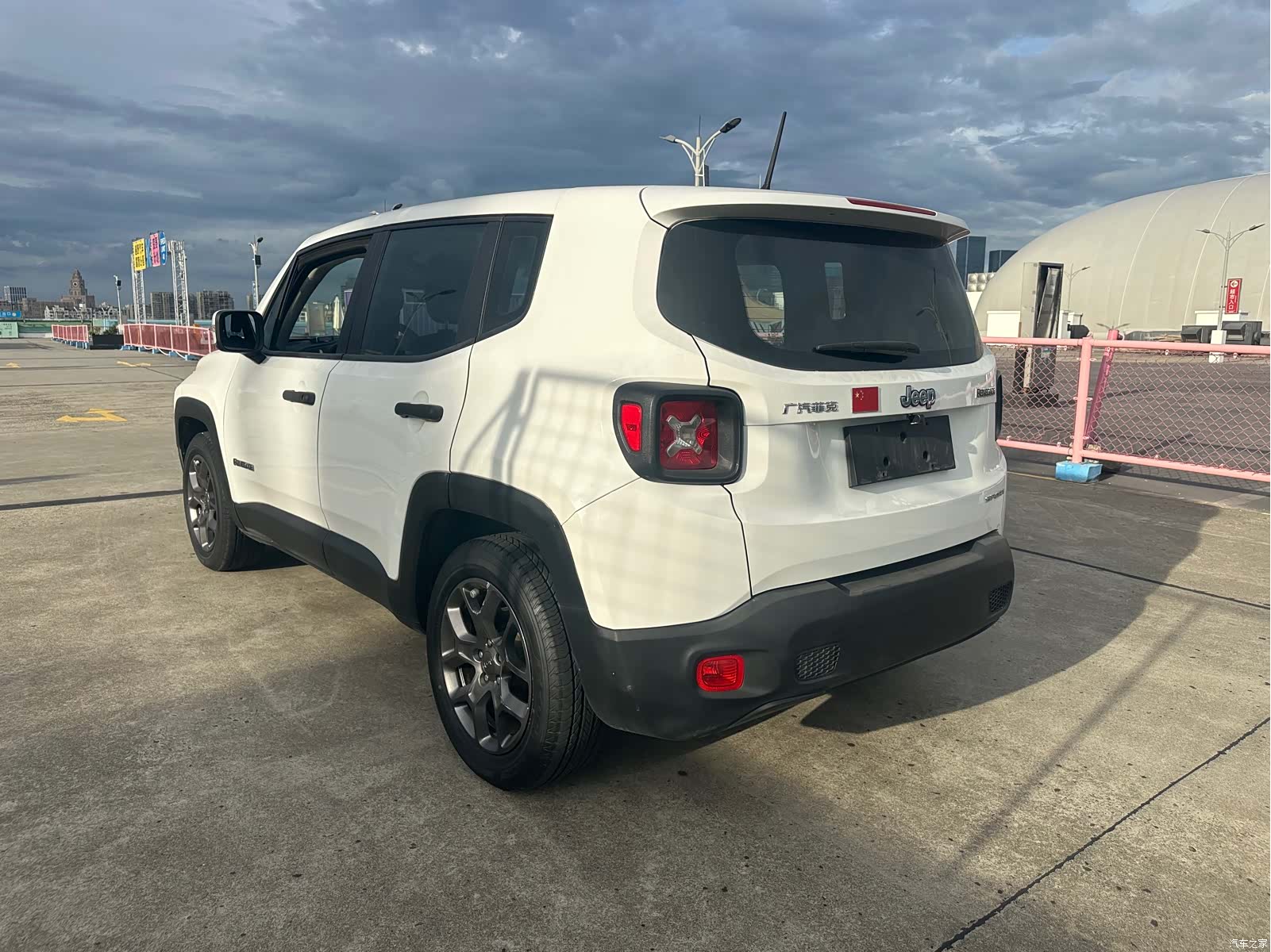 Jeep Renegade, 2017 8