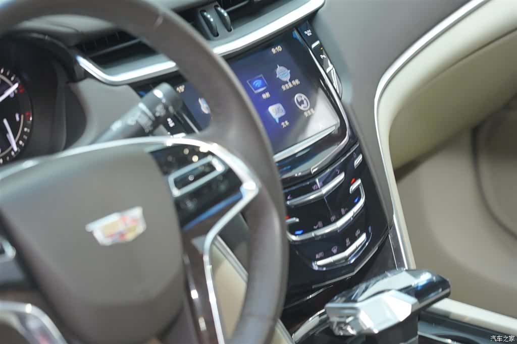 Cadillac XTS, 2017 13