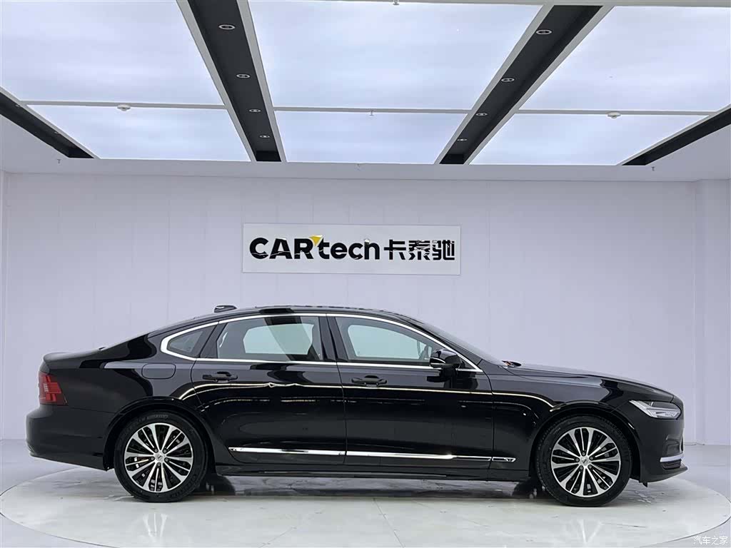 Volvo S90, 2025 4