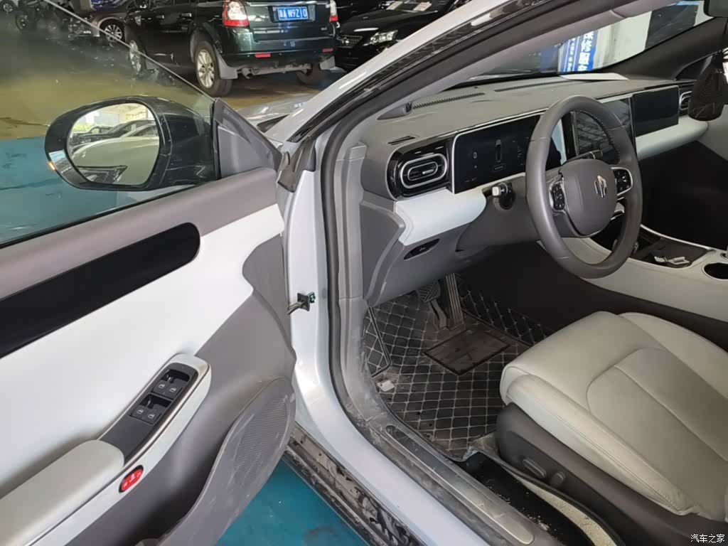 Leapmotor C01, 2023 16