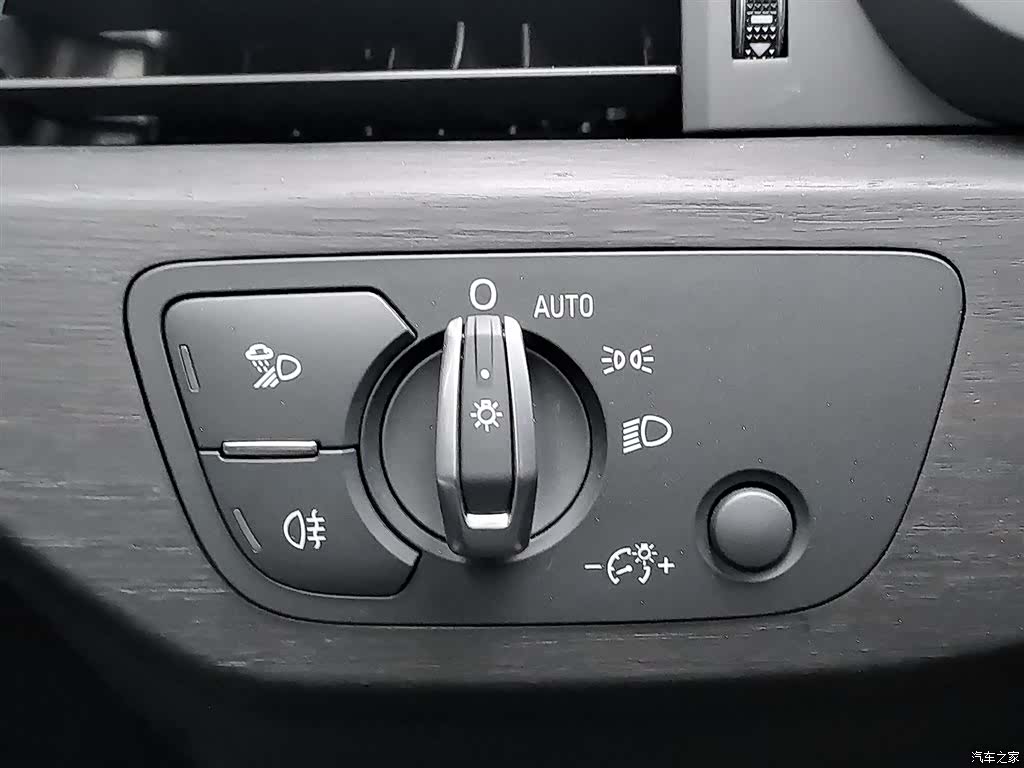 Audi A4L, 2024 21