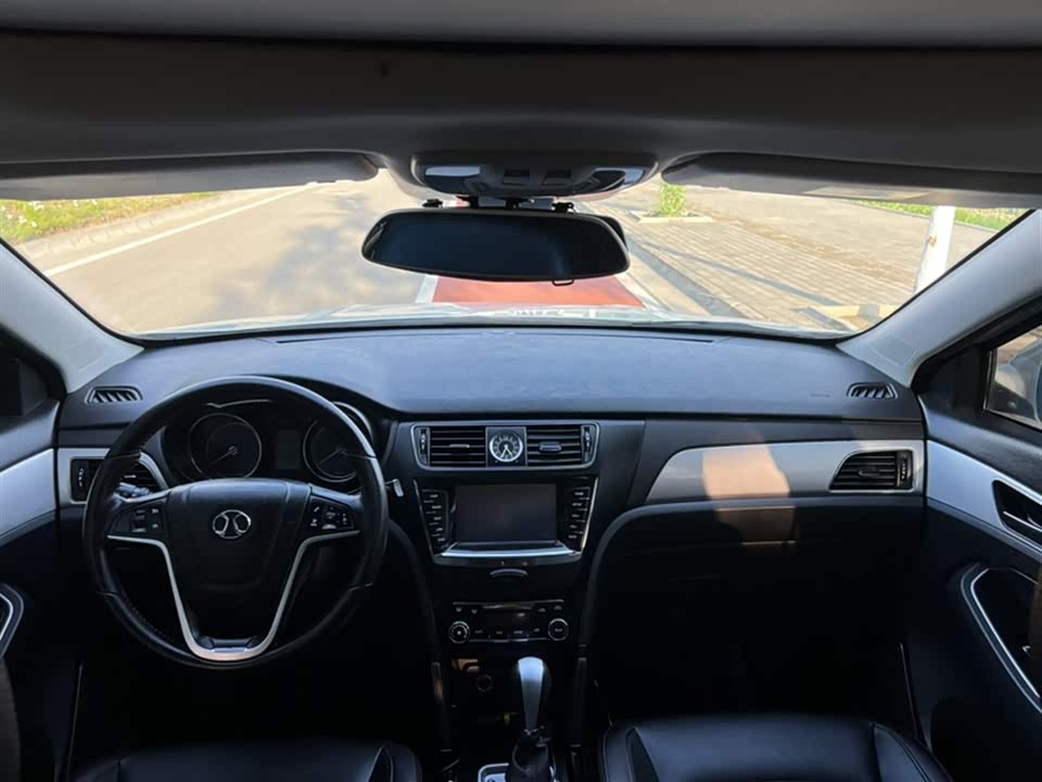 BAIC Shenbao X55