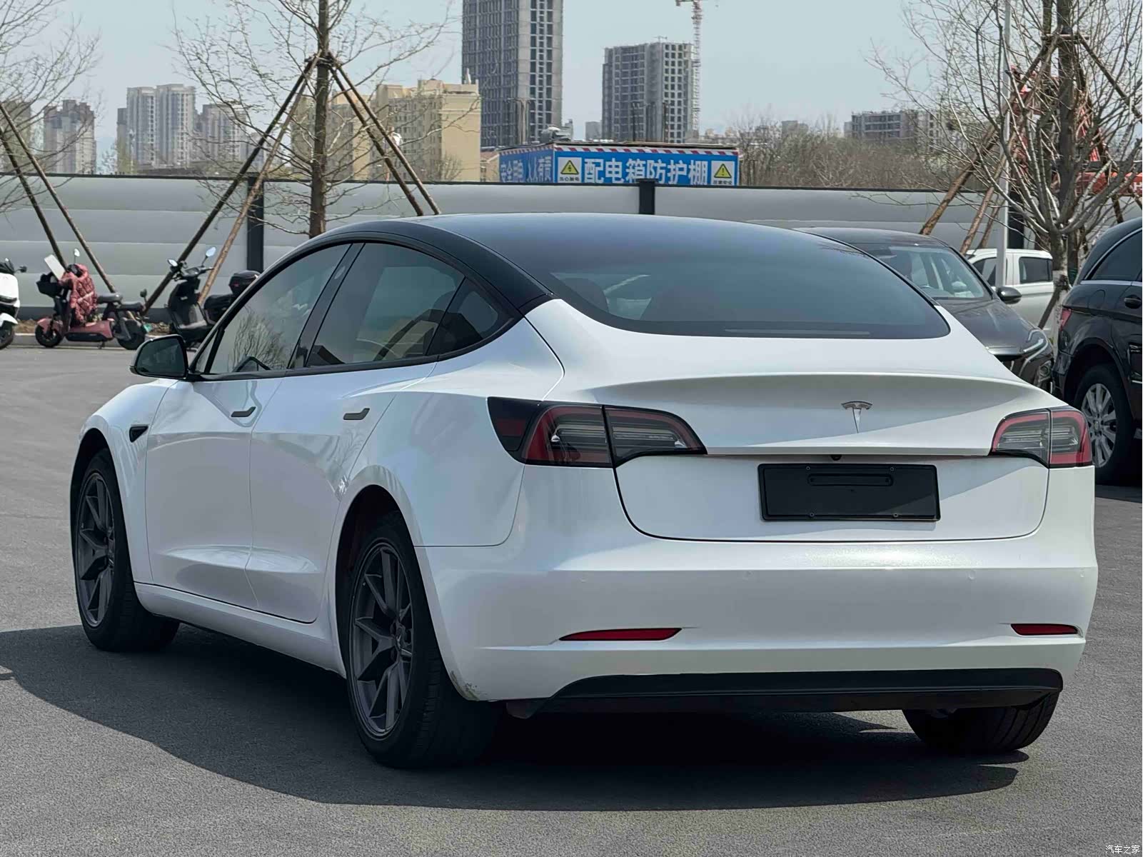 Tesla Model 3, 2021 17