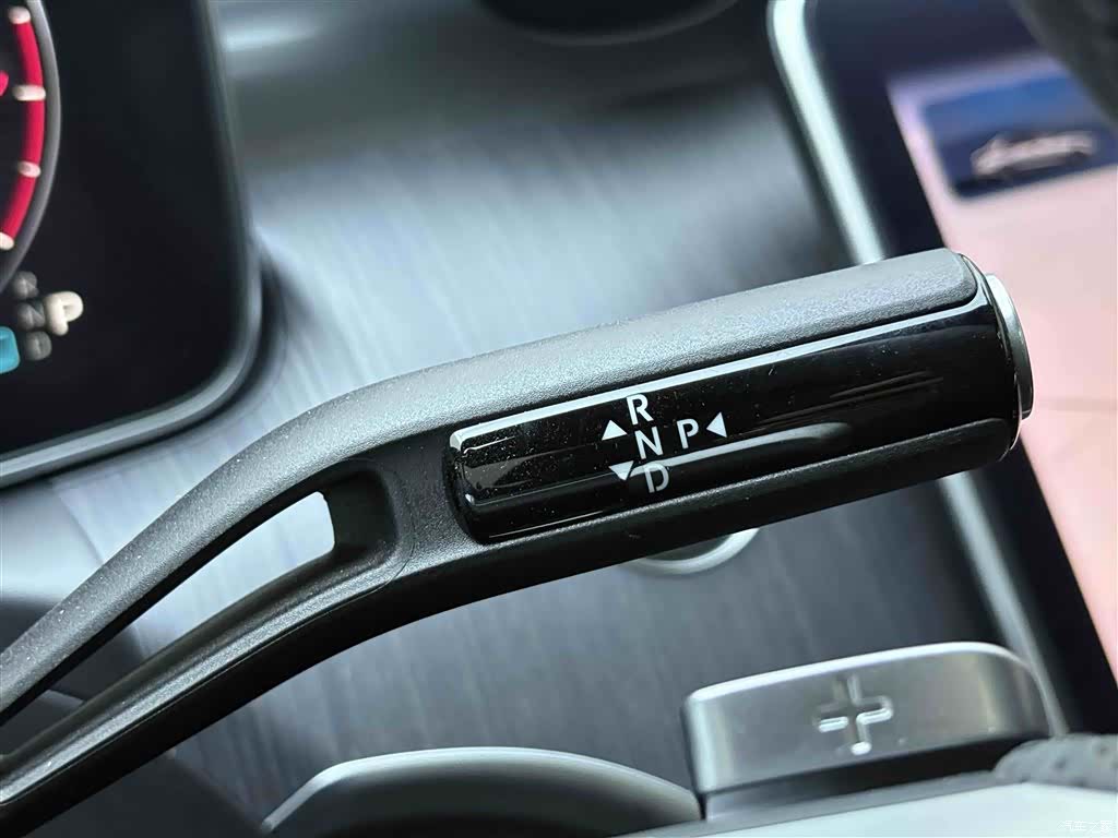 Mercedes-Benz C-Class, 2023 20