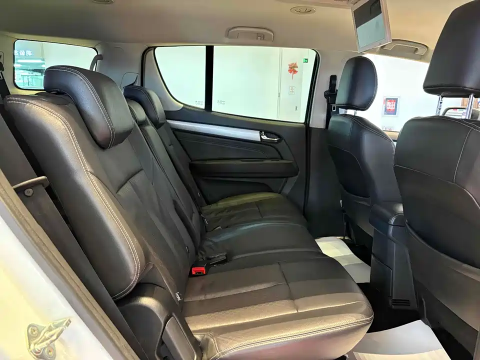 Isuzu mu-X Shepherd Ranger