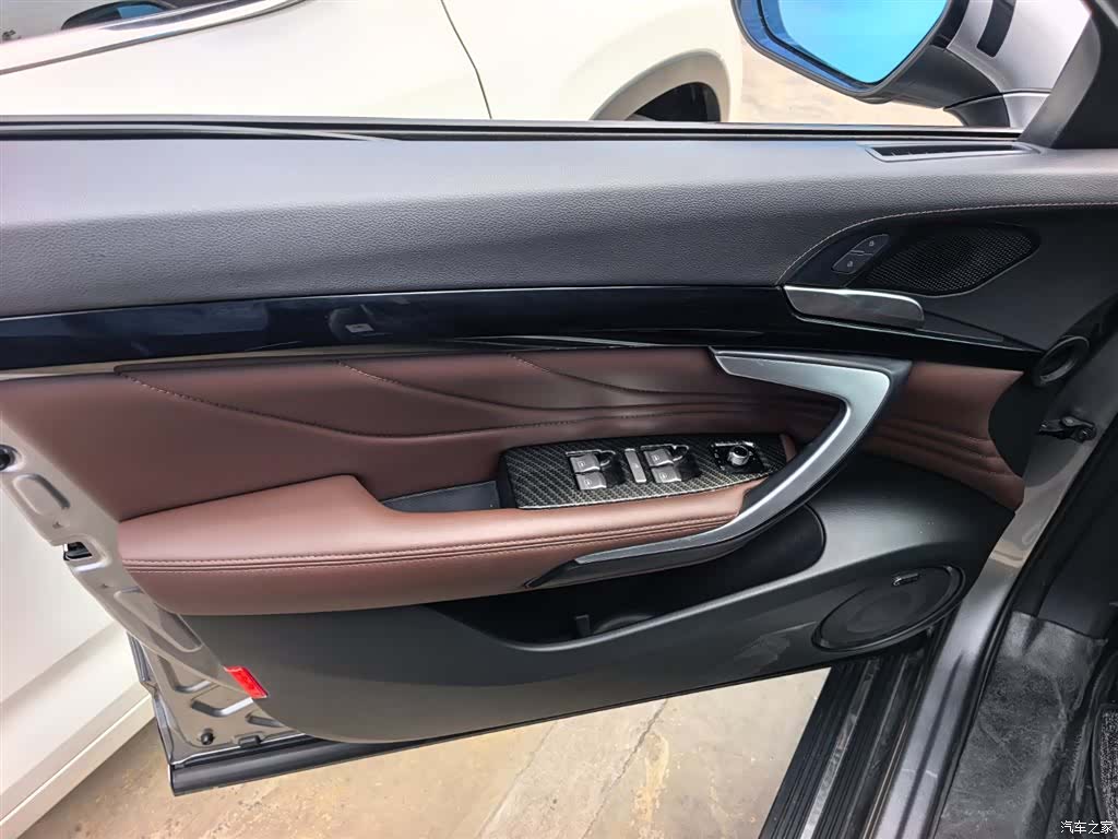 WEY VV7, 2017 7