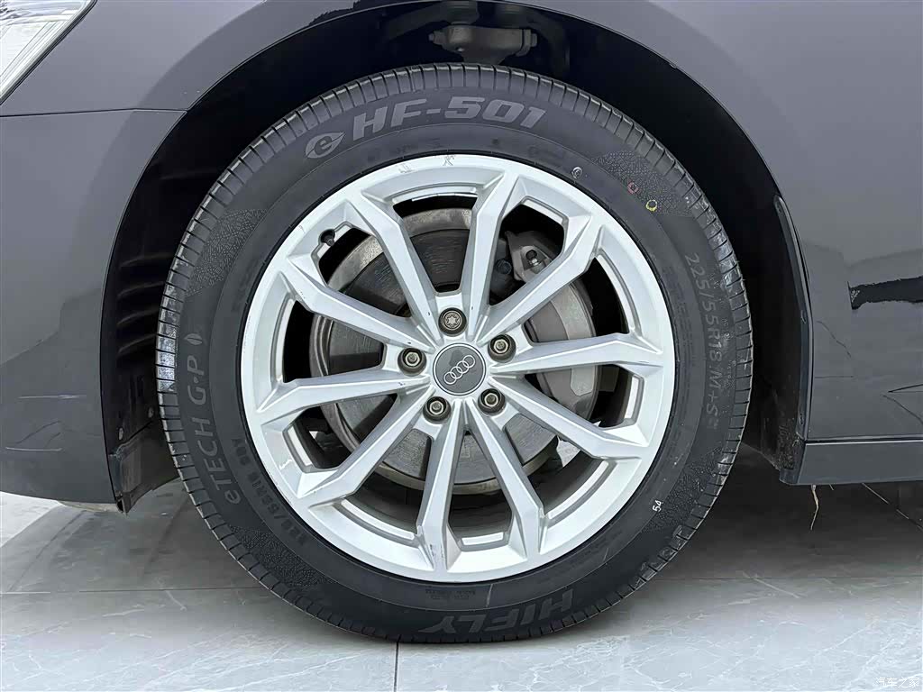 Audi A6L, 2020 9