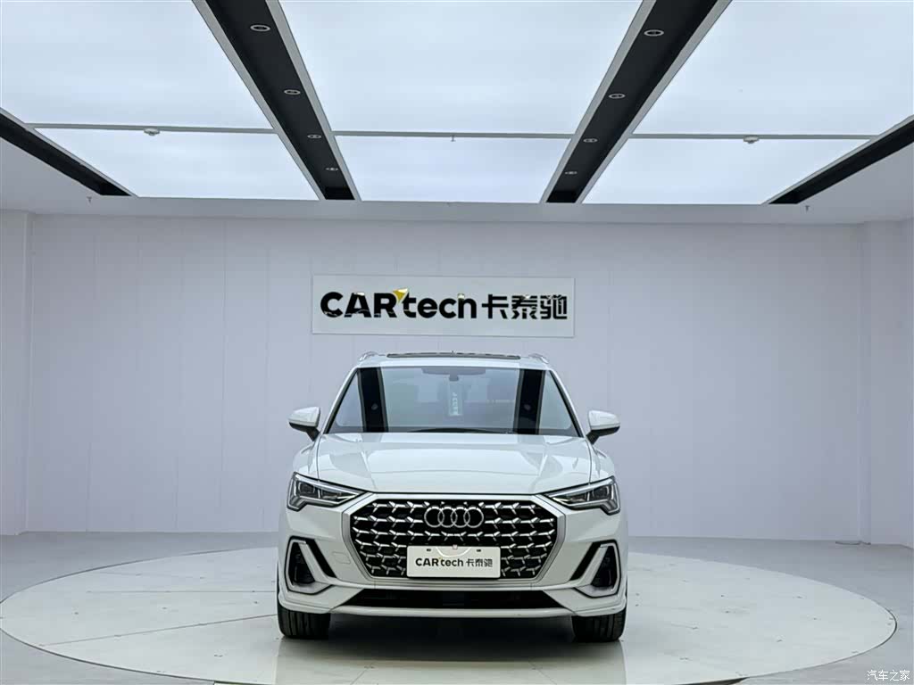 Audi Q3, 2023 3