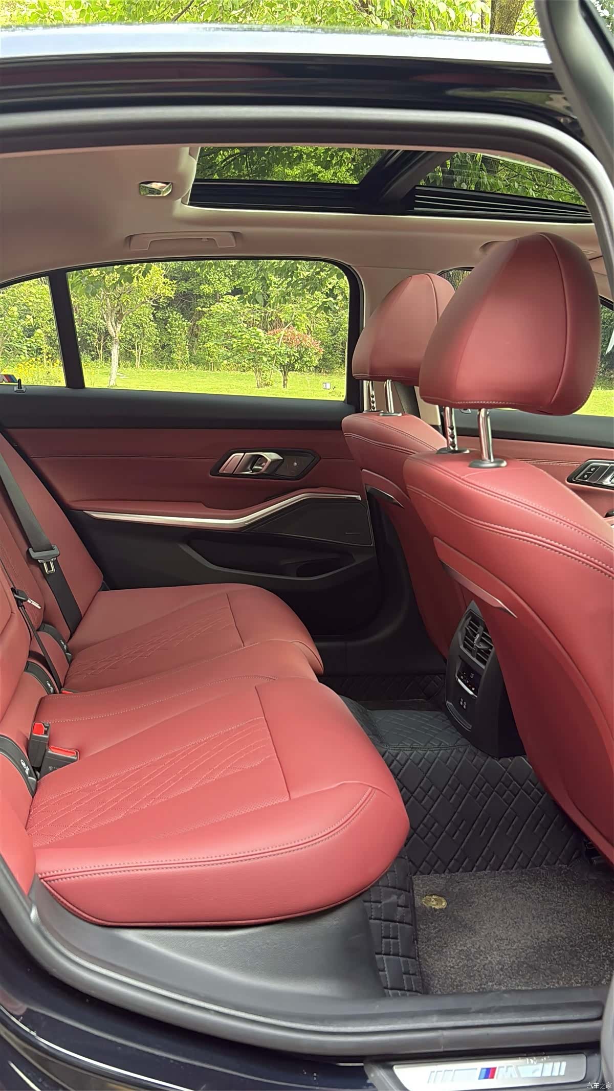 BMW 3 Series, 2025 6