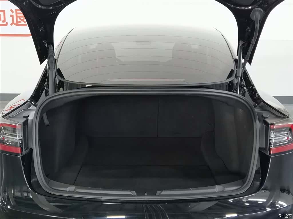 Tesla Model 3, 2023 16