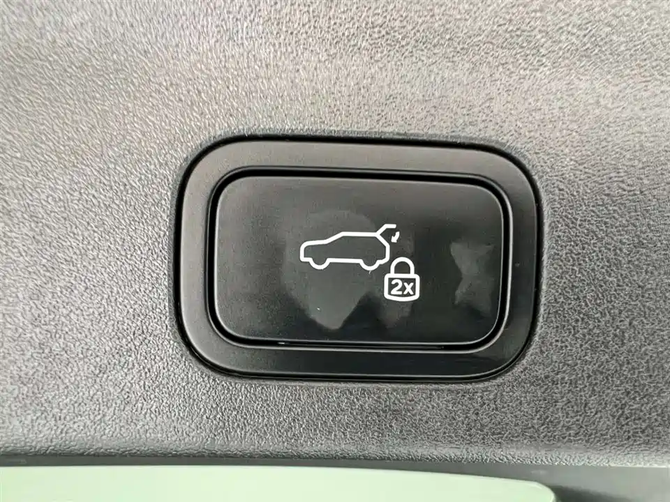 Li Auto Ideal L6