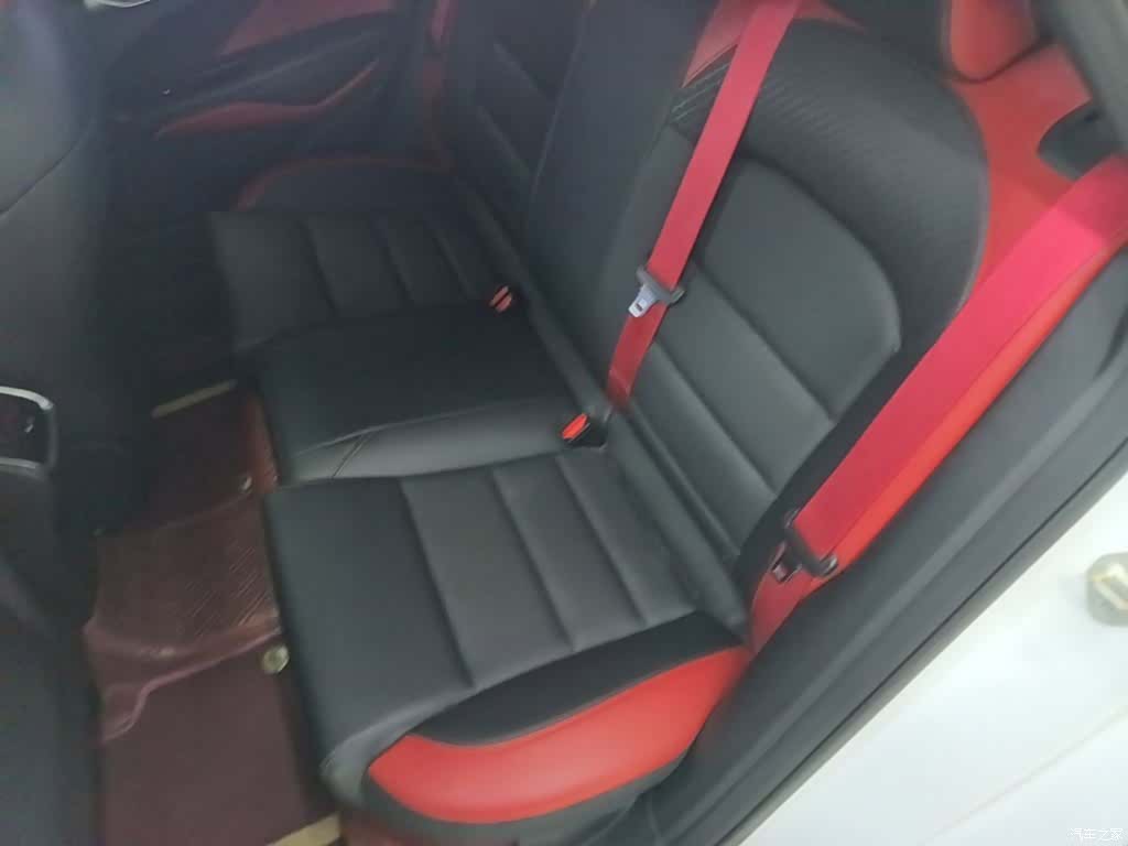 Geely Binray, 2022 15