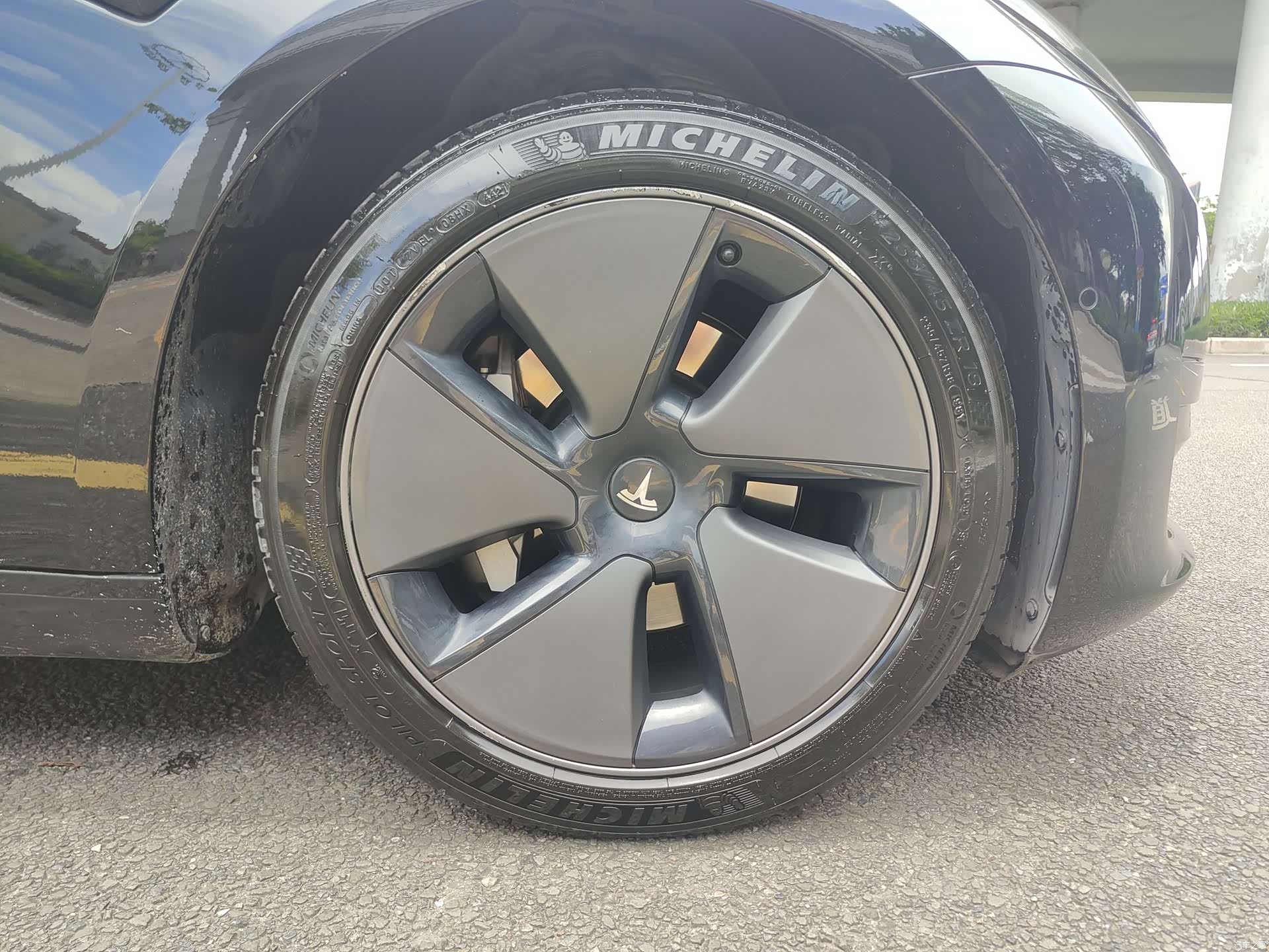 Tesla Model 3, 2021 13