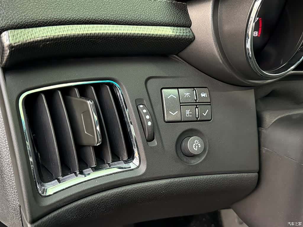 Cadillac CTS, 2013 12