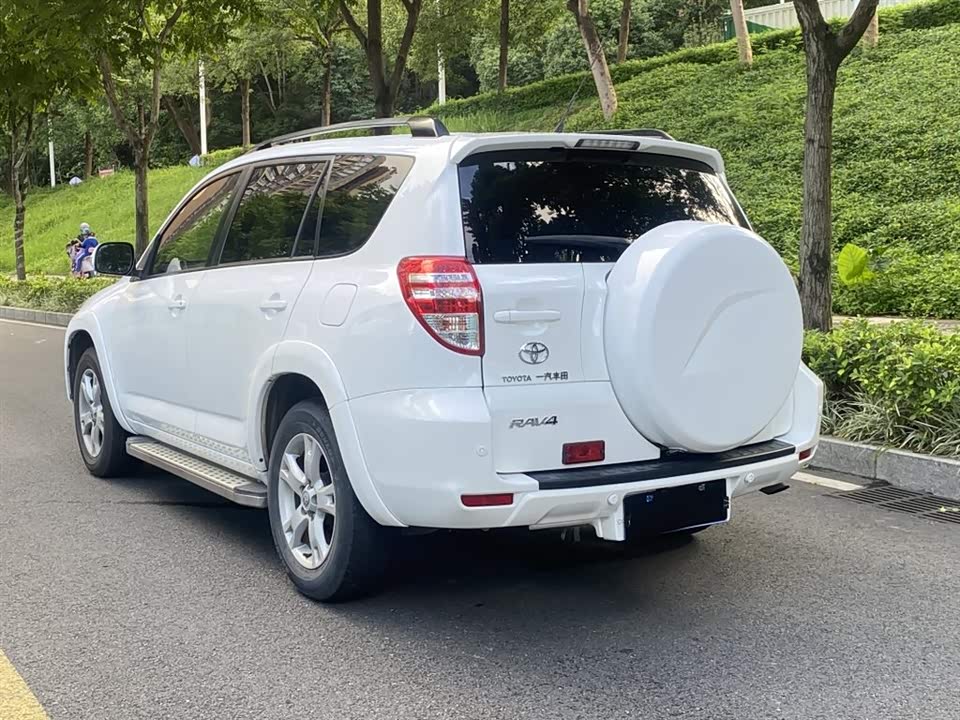 Toyota RAV4 Rongfang
