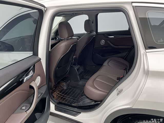 BMW X1, 2021 12