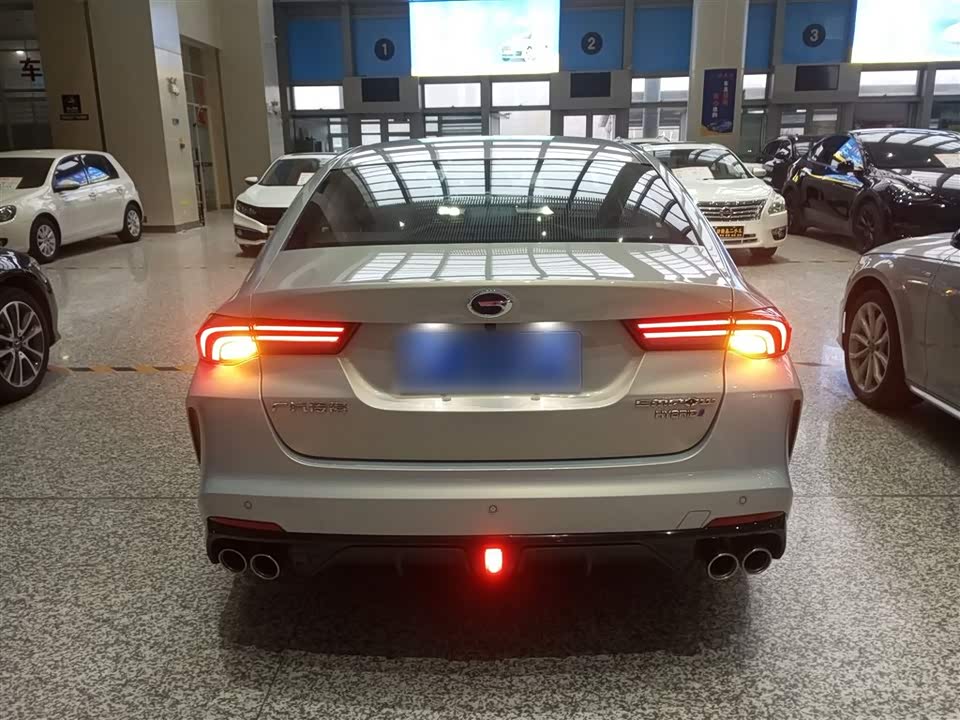 Trumpchi Shadow Leopard