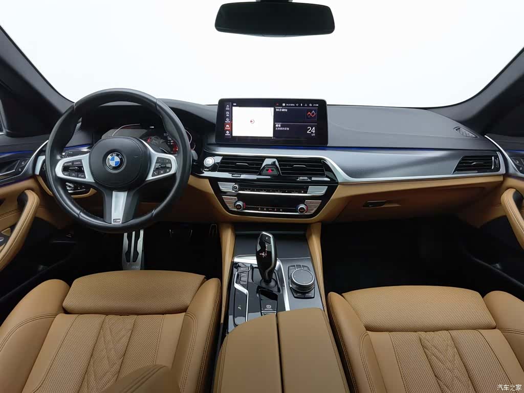 BMW 5 Series, 2021 все фото