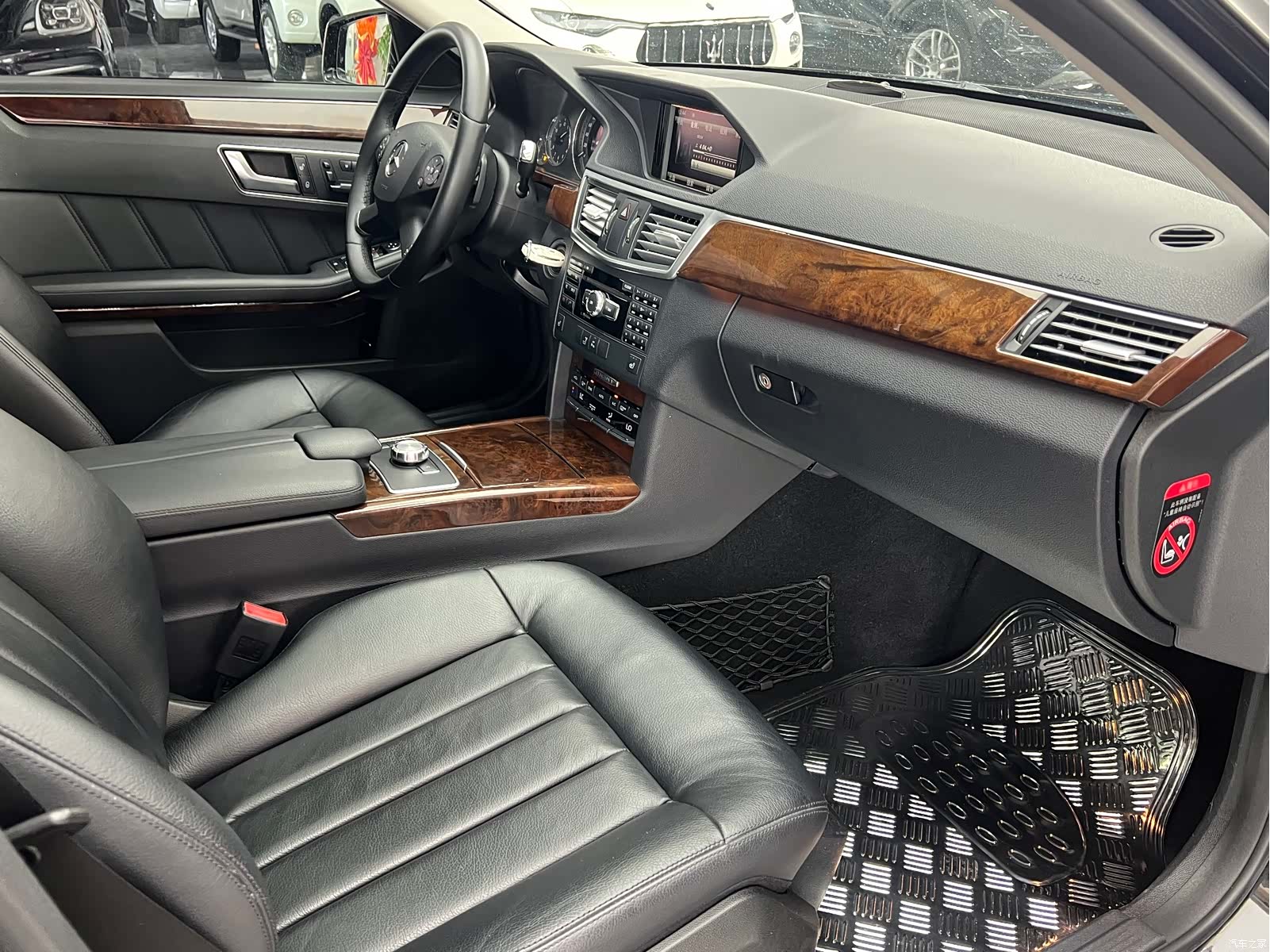 Mercedes-Benz E-Class, 2013 22