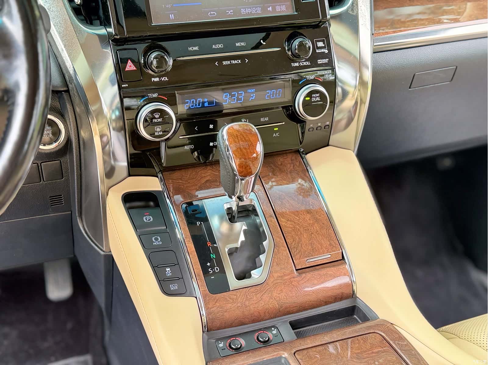 Toyota Alphard, 2017 14