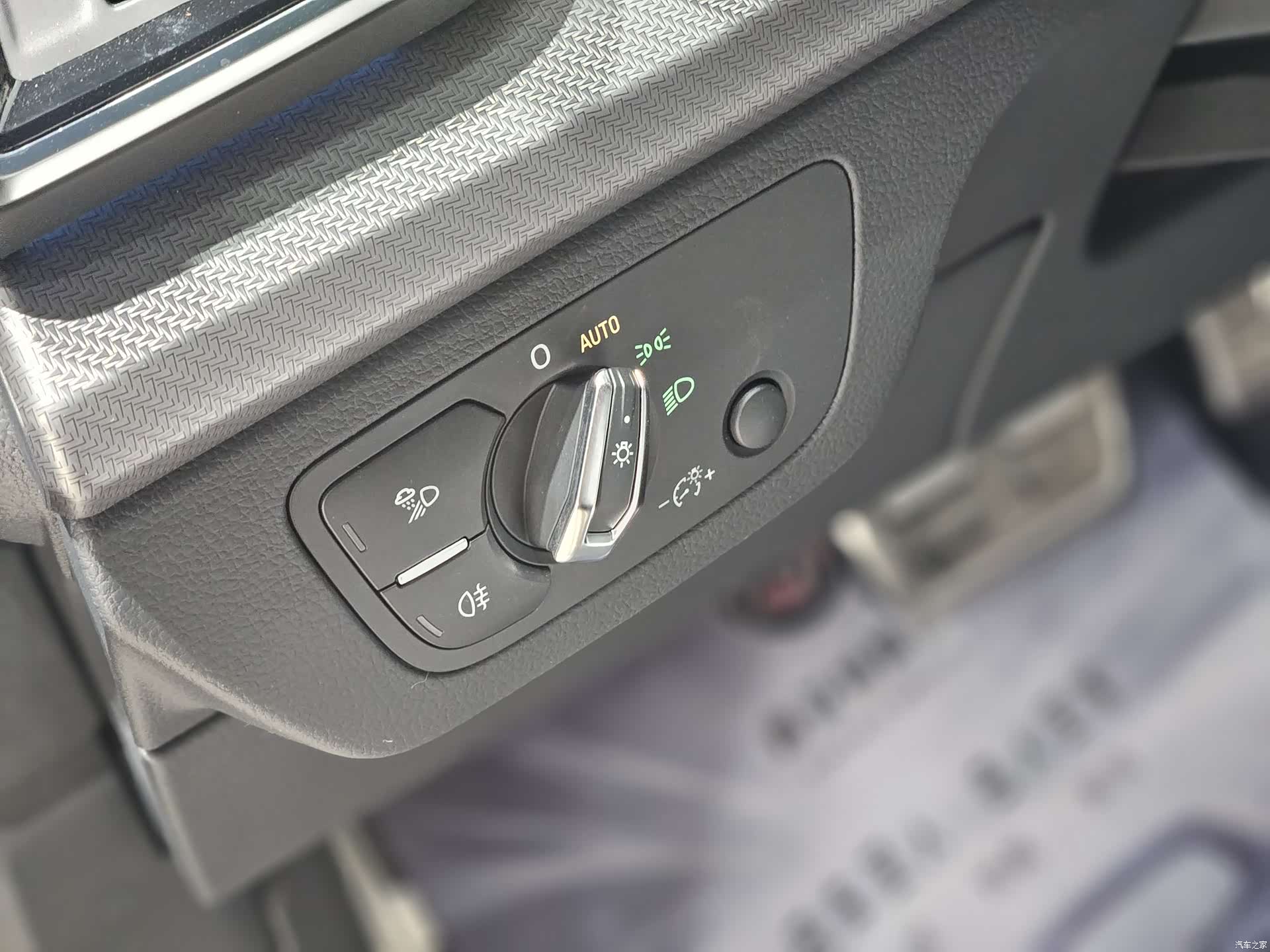 Audi Q5L, 2024 14