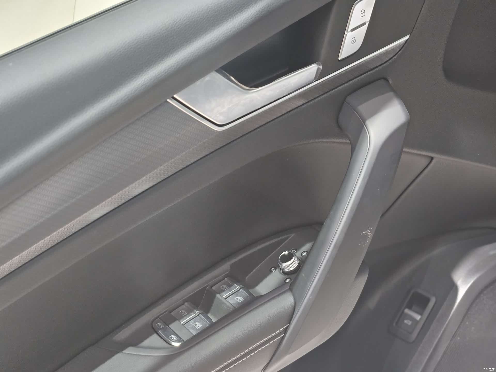 Audi Q5L, 2024 19