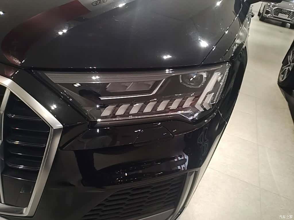 Audi Q7, 2023 24