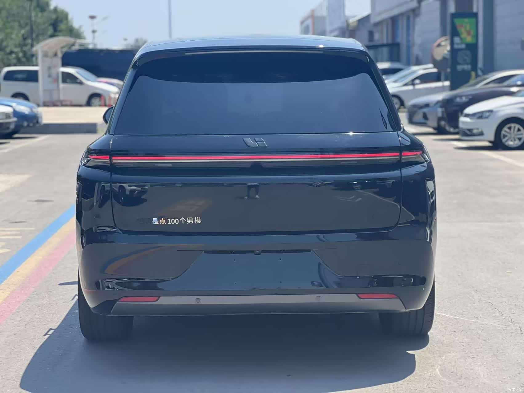 Li Auto L8, 2023 10
