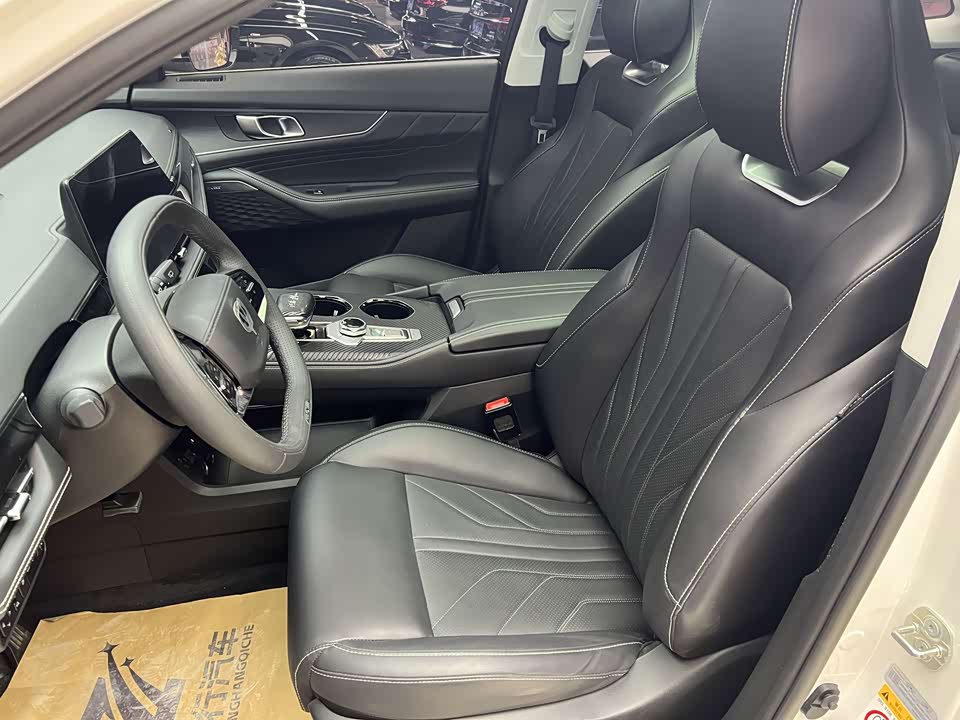 Changan UNI-K Smart iDD