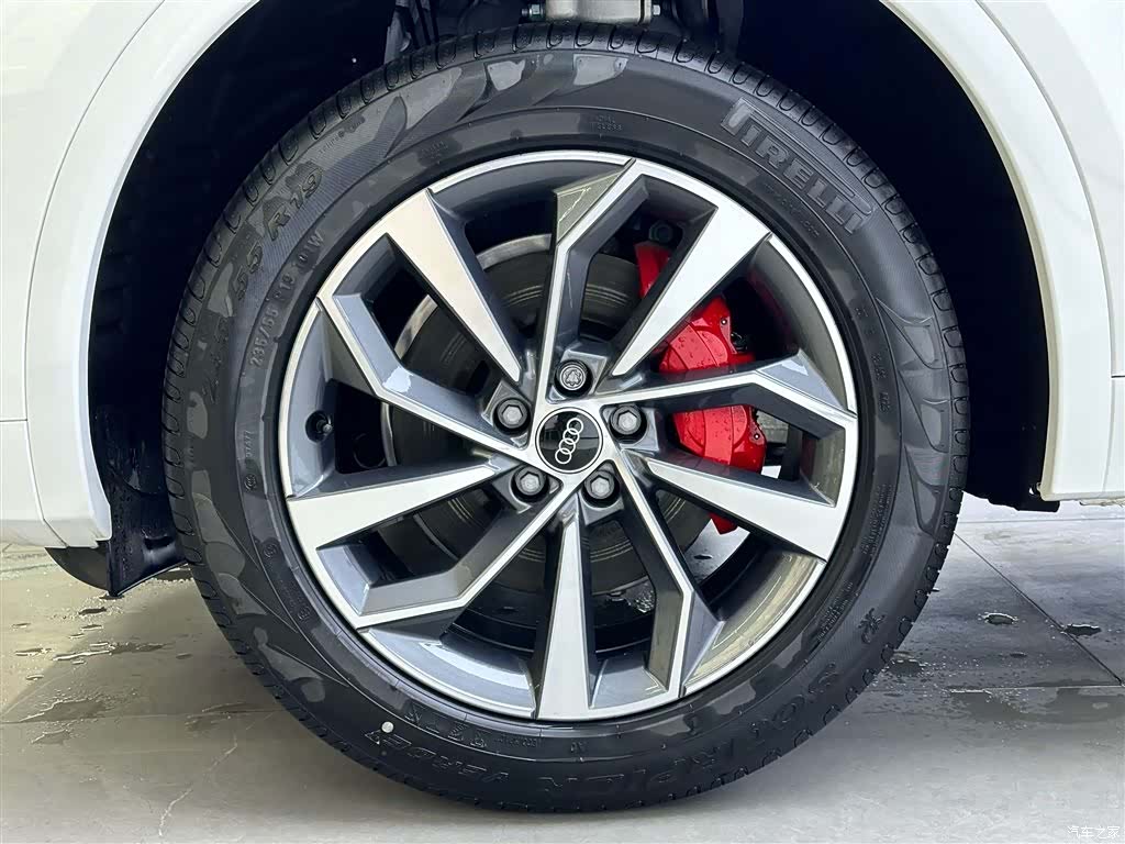 Audi Q5L, 2025 20