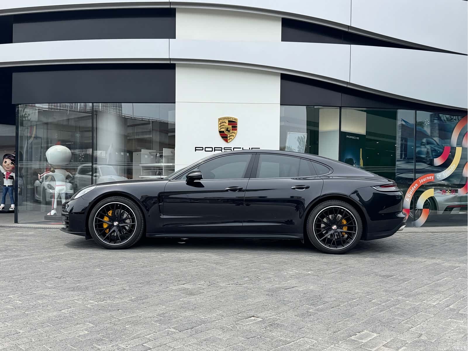 Porsche Panamera, 2023 4