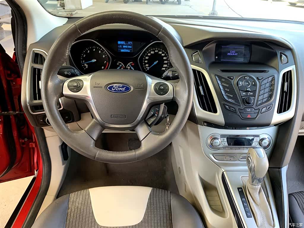 Ford Focus, 2013 7