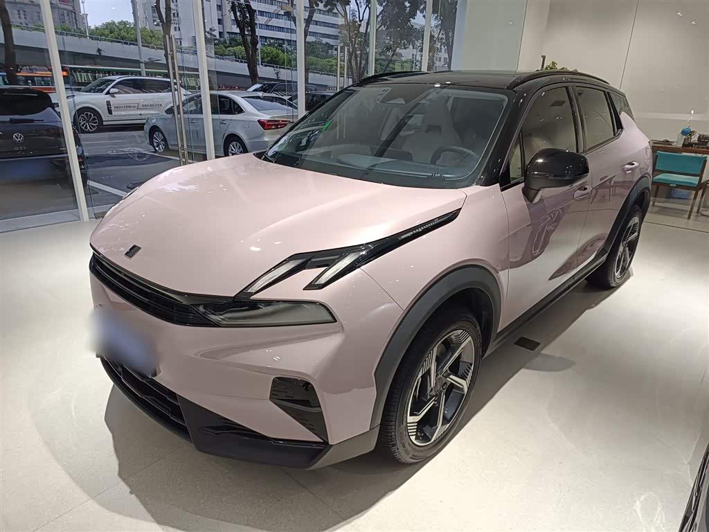 Lynk & Co 06