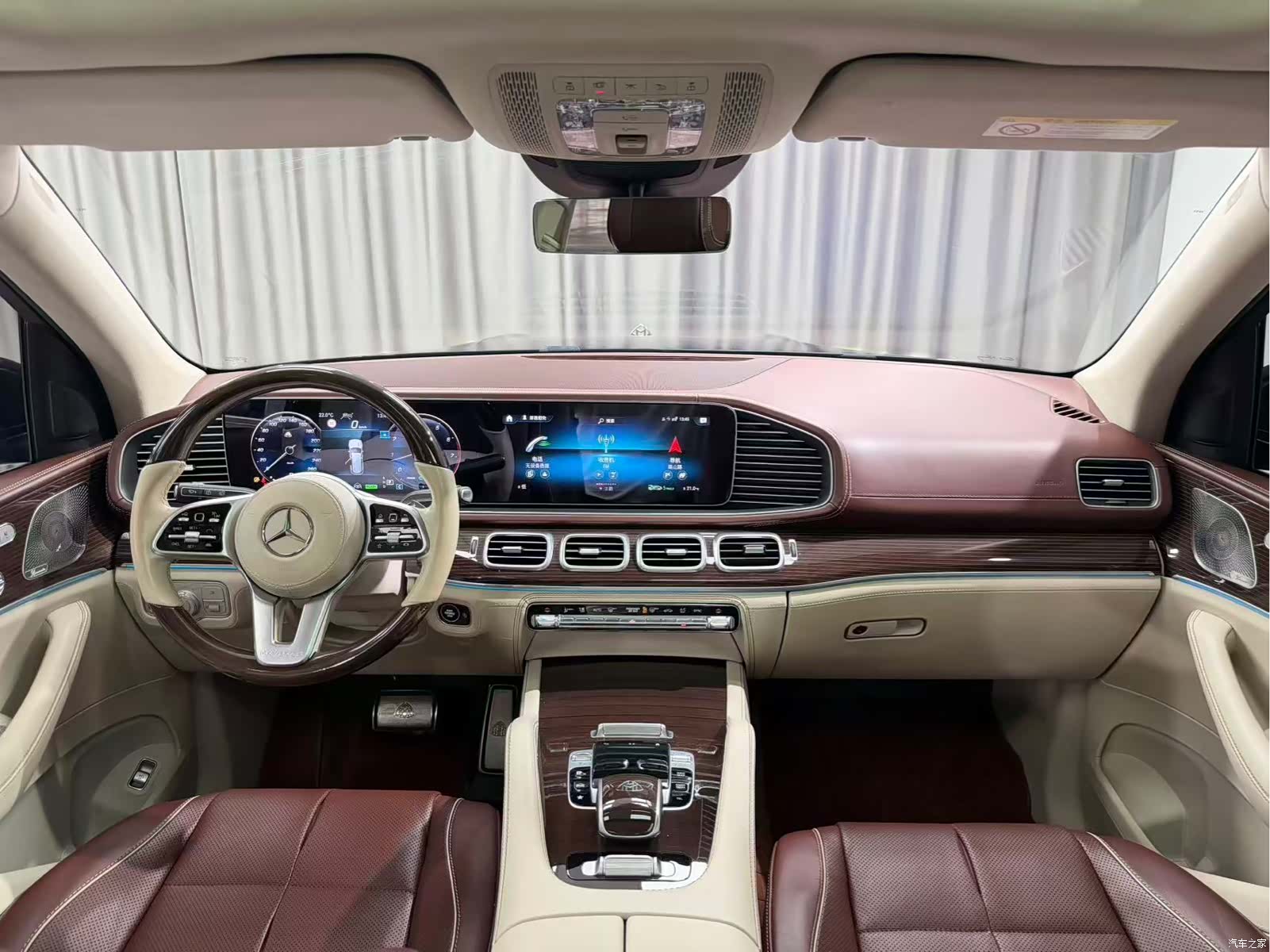 Maybach GLS, 2022 9