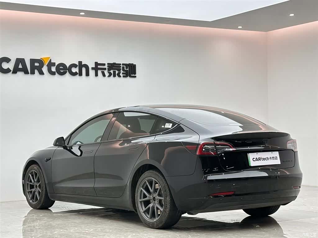 Tesla Model 3, 2022 3