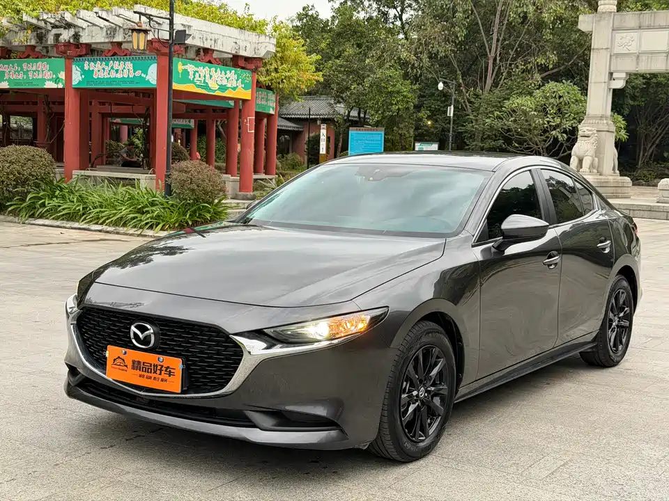 Mazda 3 Angkesaila