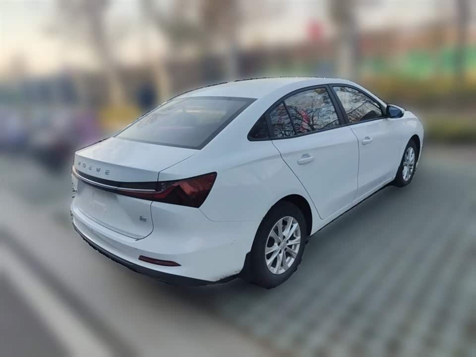 Roewe i5