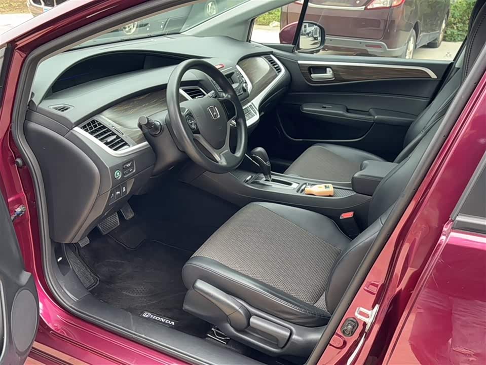 Honda Jade