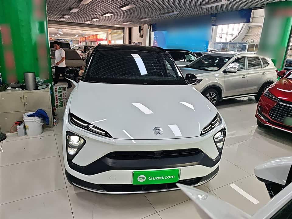 NIO ES6