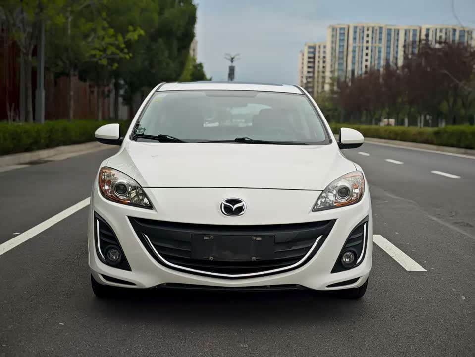 Mazda 3 star Cheng