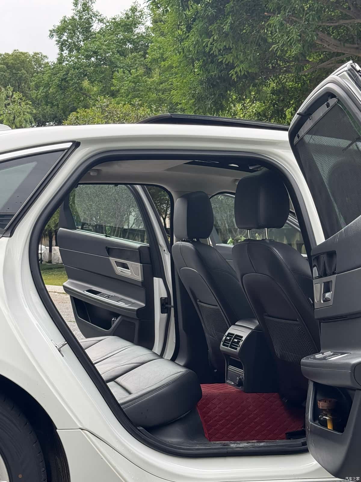 Land Rover XFL, 2017 11