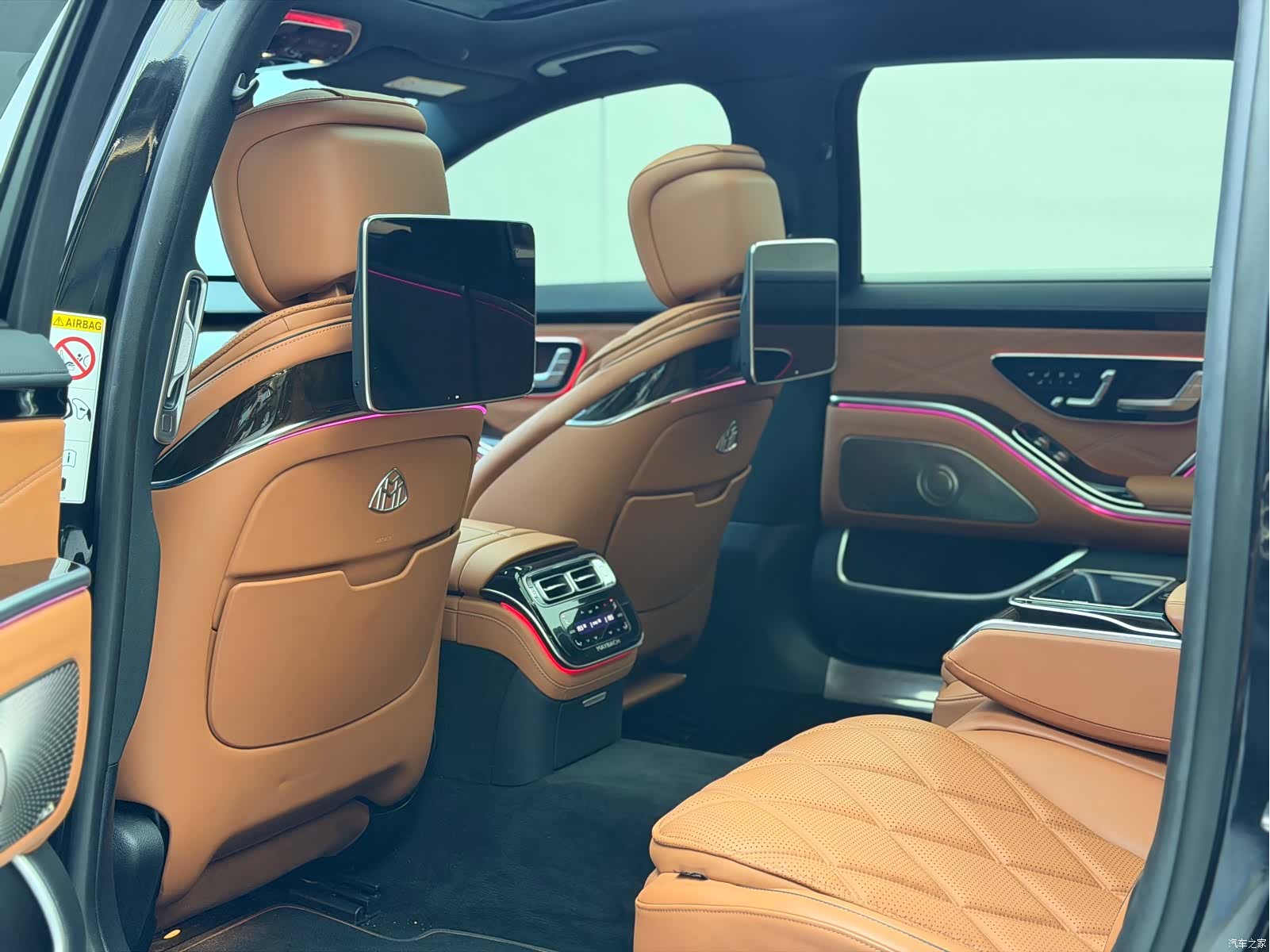 Maybach S-Class, 2021 4