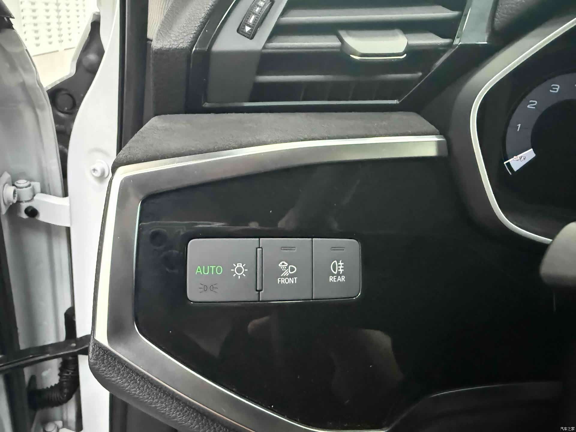 Audi Q3, 2023 17