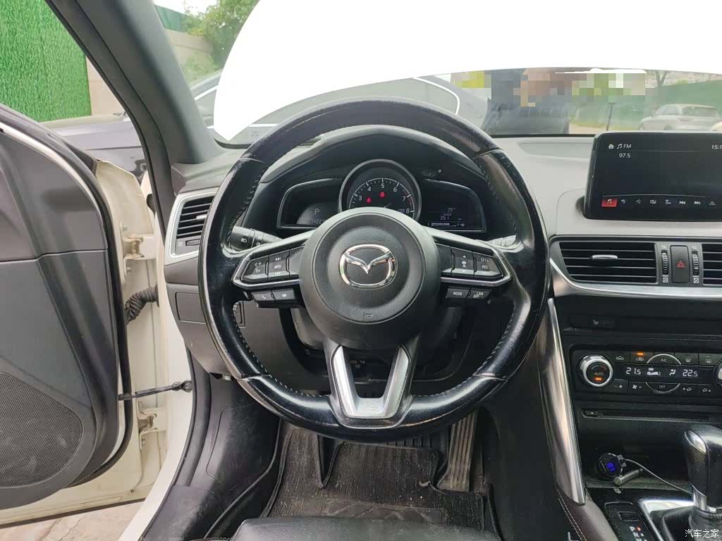 Mazda CX-4, 2017 3